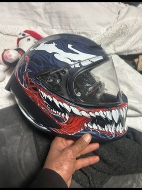 Full-Face Motorcycle Helmet with Red & White Graphic Teeth Design